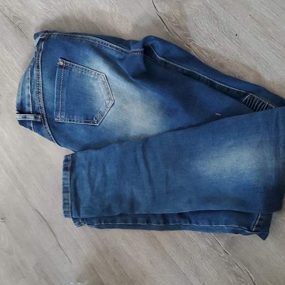 Jeans - Picture 3 of 4